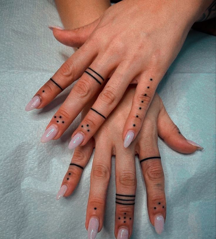 Simple Finger Tattoos for Female